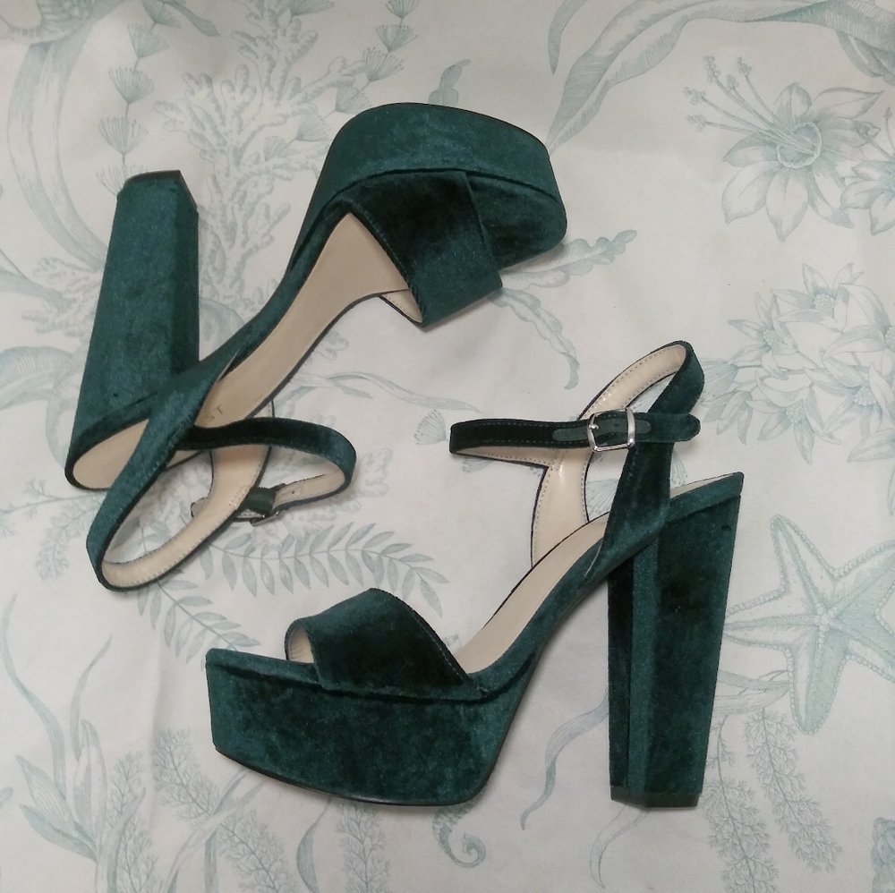 ✴️Nine West✴️Heel✴️